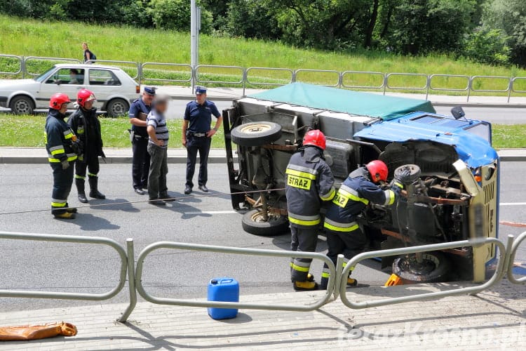 Żuk na boku