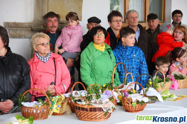 Święcenie wielkanocnych koszyków w Krośnie