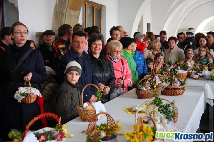 Święcenie wielkanocnych koszyków w Krośnie