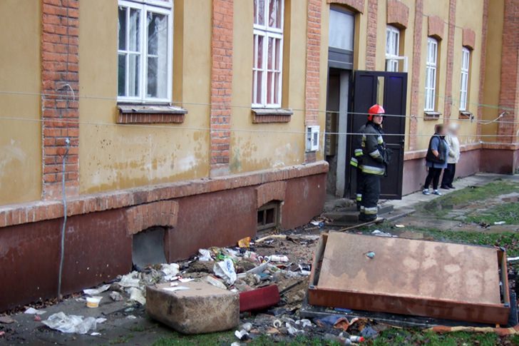 Pożar w Krośnie przy ul. Popiełuszki