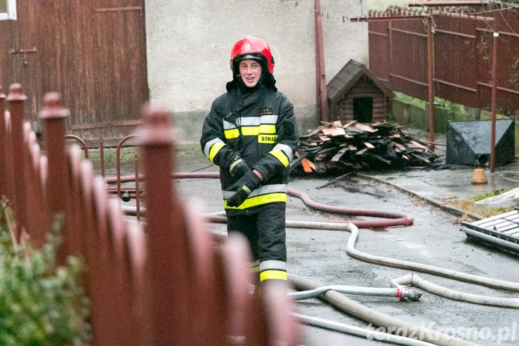 Pożar domu na ul. Popiełuszki w Krośnie