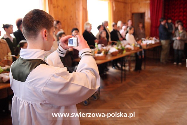 Święcenie pokarmów w Świerzowej Polskiej