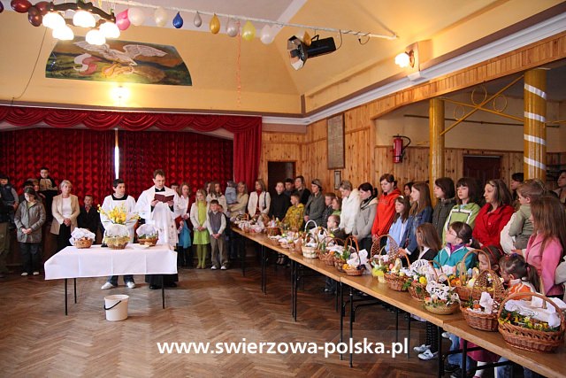 Święcenie pokarmów w Świerzowej Polskiej