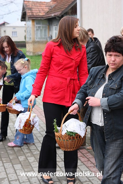 Święcenie pokarmów w Świerzowej Polskiej