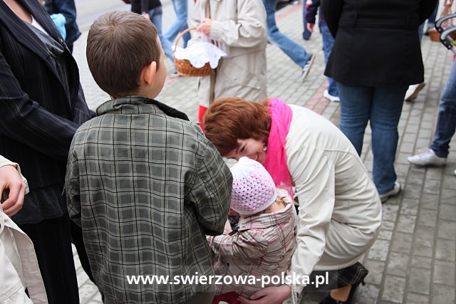 Święcenie pokarmów w Świerzowej Polskiej