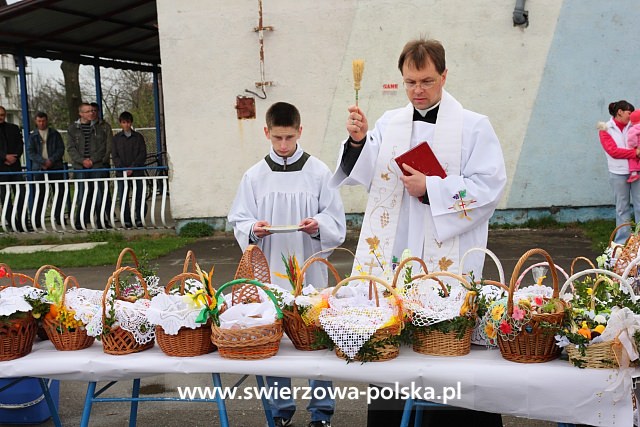 Święcenie pokarmów w Świerzowej Polskiej