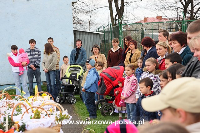 Święcenie pokarmów w Świerzowej Polskiej