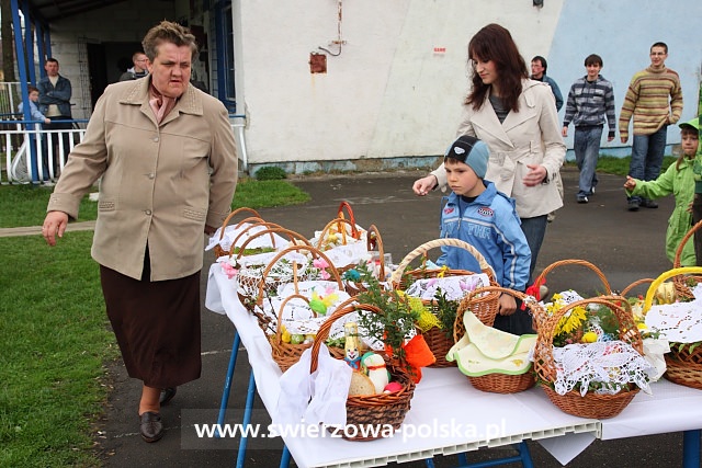 Święcenie pokarmów w Świerzowej Polskiej