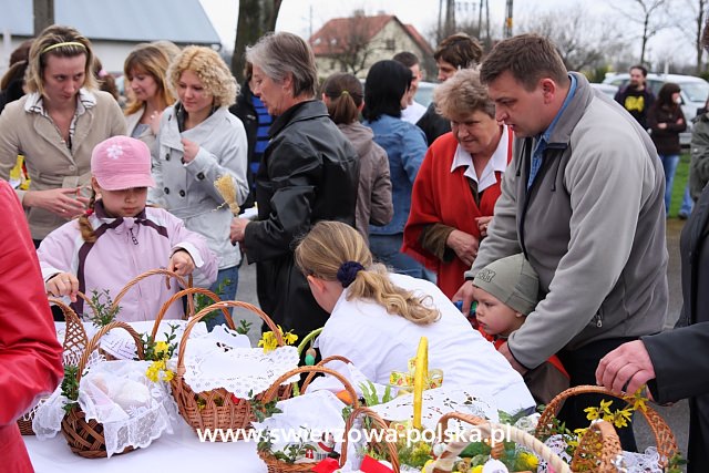 Święcenie pokarmów w Świerzowej Polskiej