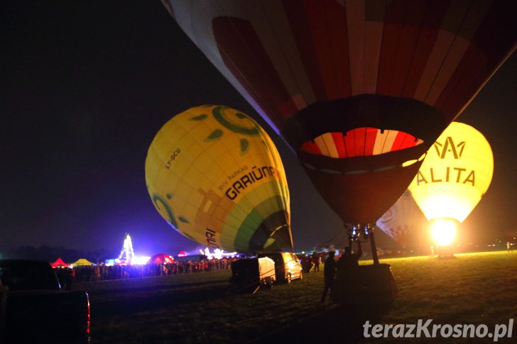 Balony nad Krosnem 2015 - Nocny pokaz balonów