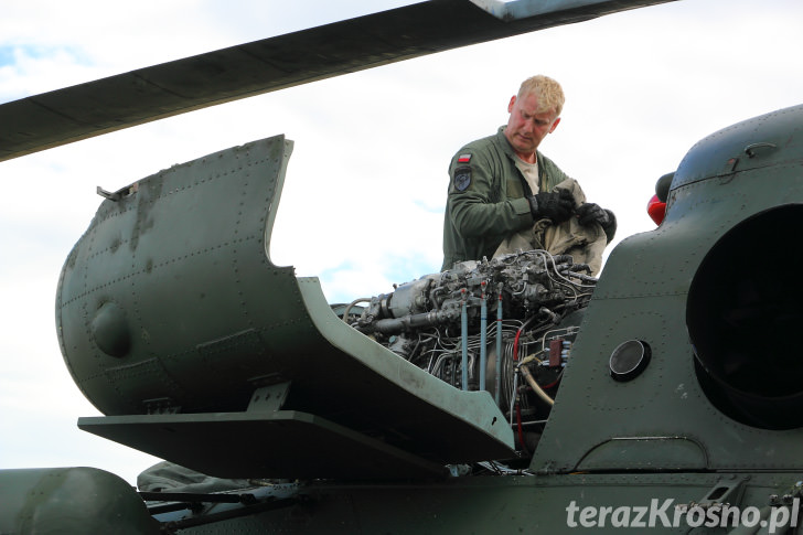 Mi-17 na krośnieńskim lotnisku