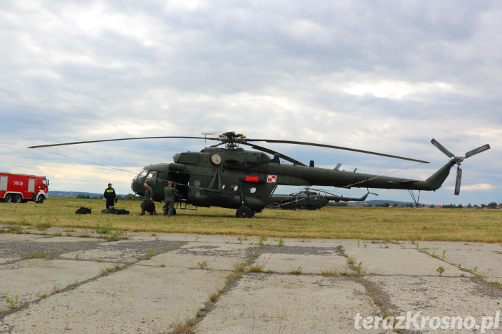 Mi-17 na krośnieńskim lotnisku