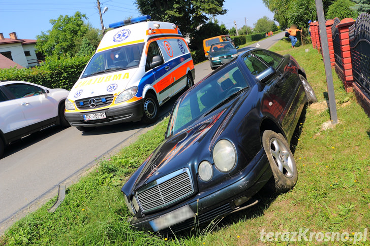 Zderzenie dwóch samochodów w Zręcinie