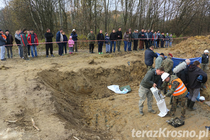 Wydobywanie wraku samolotu Junkers Ju 87 Stuka. Dzień 3