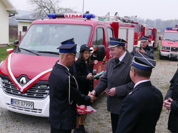 80-lecie OSP Niżna Łąka, przekazanie samochodu