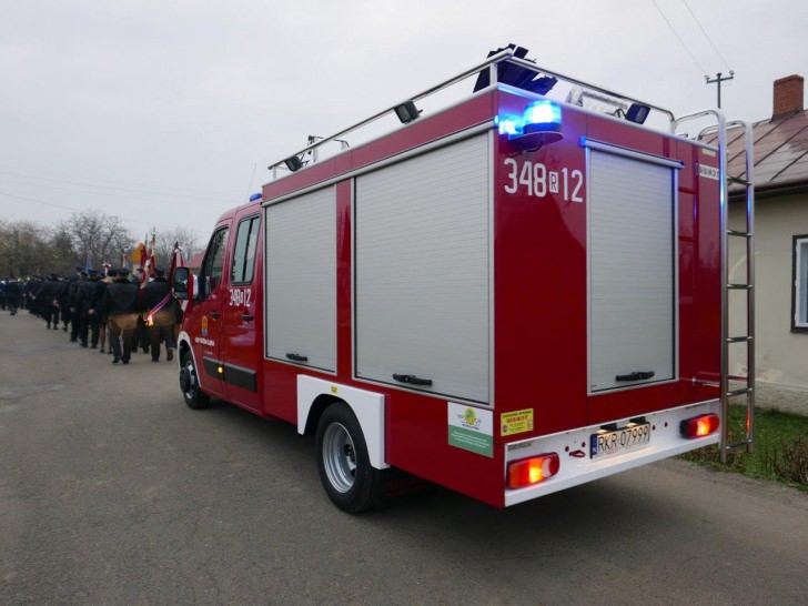 80-lecie OSP Niżna Łąka, przekazanie samochodu