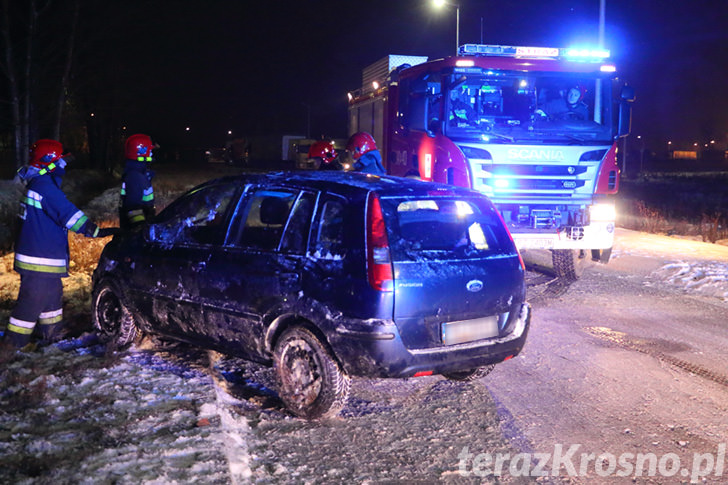 Nocne dachowanie w Szczepańcowej